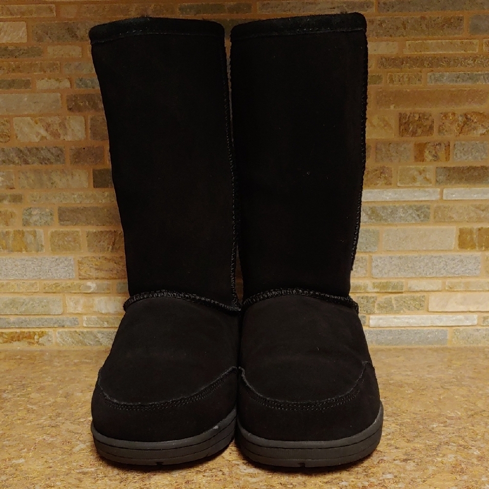 Bearpaw Winter Boots, size 9
